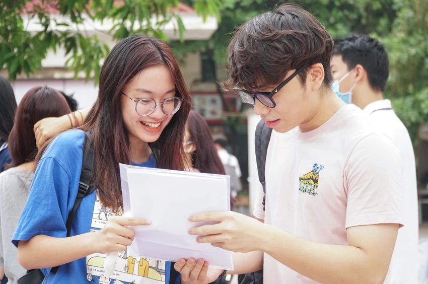 Theo bà Thủy trong số 564.735 TS trúng tuyển đã có 463.123 nhập học, bằng 90% số nhập học của cả năm 2021. Ảnh: PHI HÙNG Theo bà Thủy trong số 564.735 TS trúng tuyển đã có 463.123 nhập học, bằng 90% số nhập học của cả năm 2021. Ảnh: PHI HÙNG