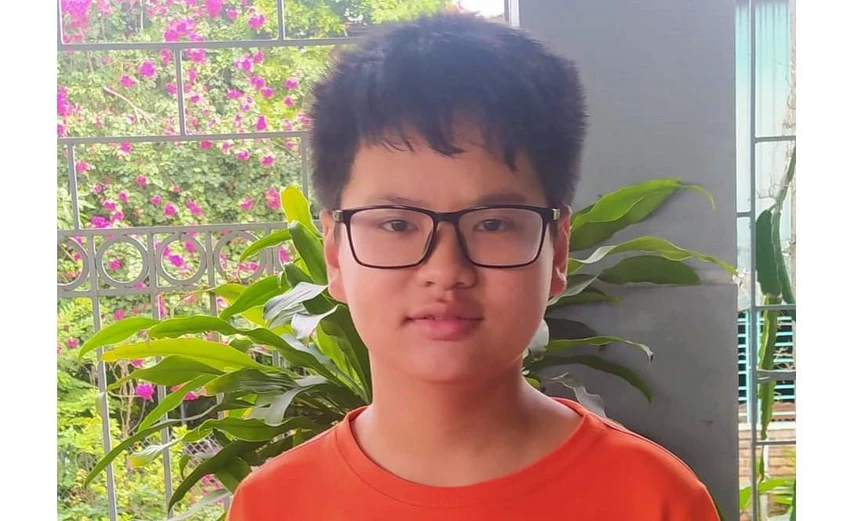 Chân dung em Hoàng Mạnh Chiến, nam sinh lớp 7 dũng cảm cứu người đàn ông khi tàu đang lao tới. Ảnh: CTV nam sinh lớp 7 dũng cảm cứu người đàn ông khi tàu đang lao tới