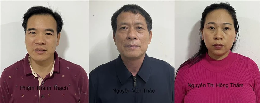 Từ trái qua phải là các bị can Phạm Thanh Thạch, Nguyễn Văn Thảo, Nguyễn Thị Hồng Thắm. Ảnh CACC Từ trái qua phải là các bị can Phạm Thanh Thạch, Nguyễn Văn Thảo, Nguyễn Thị Hồng Thắm. Ảnh CACC