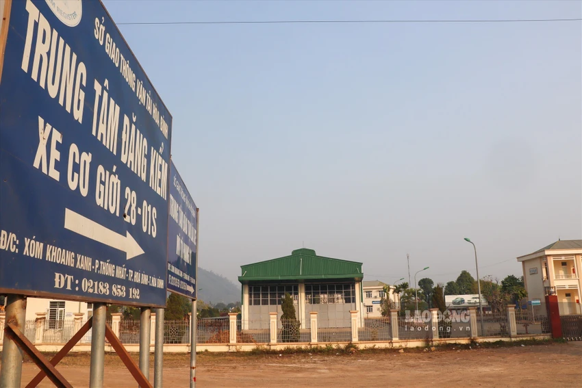 Trung tâm Đăng kiểm 28-01S là trung tâm duy nhất ở Hòa Bình. Ảnh CTV