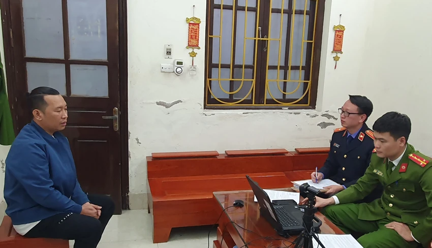 Tuấn Phò mã làm việc với cơ quan chức năng
