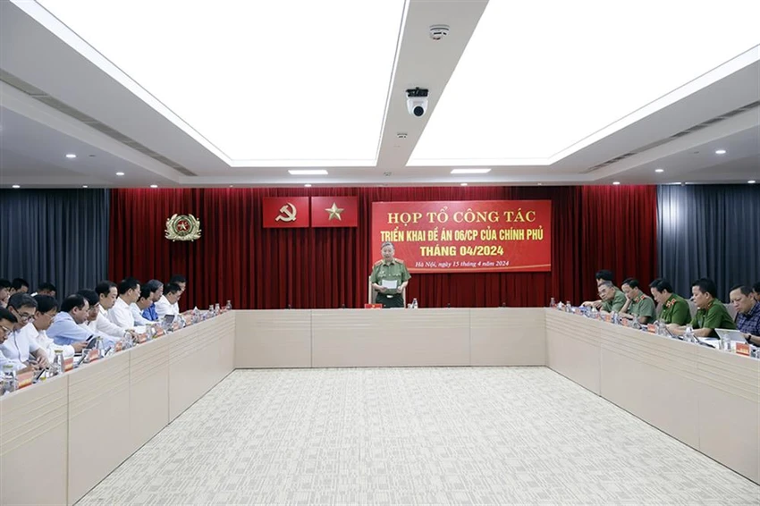Bộ trưởng Công an: Đảm bảo dữ liệu ‘đúng, đủ, sạch, sống’ của giấy phép lái xe