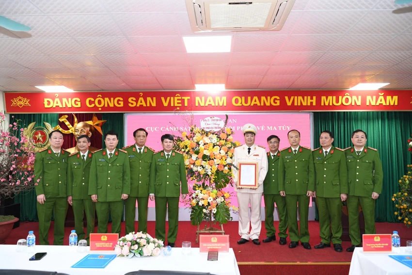 cuc-canh-sat-dieu-tra-toi-pham-ve-ma-túy.jpg