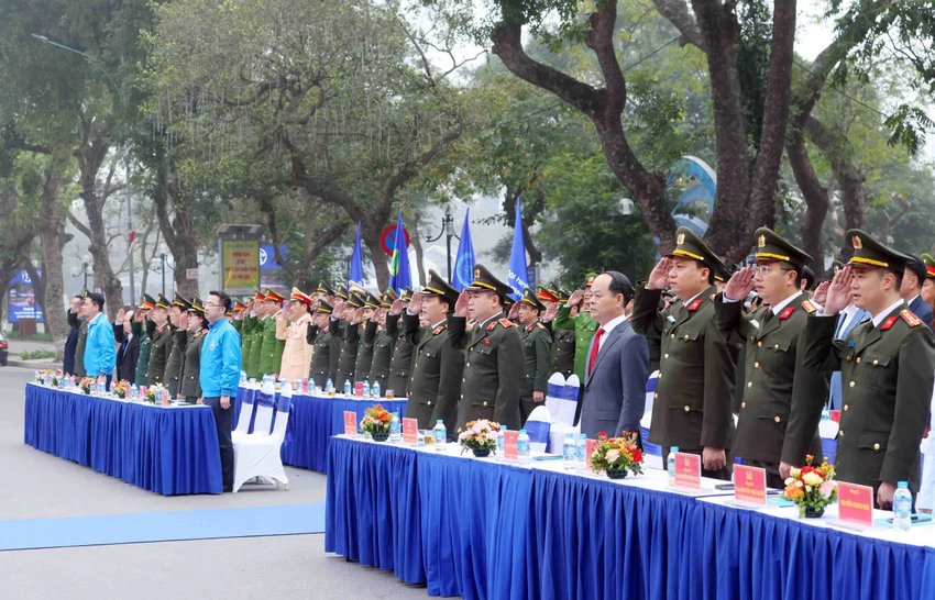 Cong-an-thu-do.jpg
