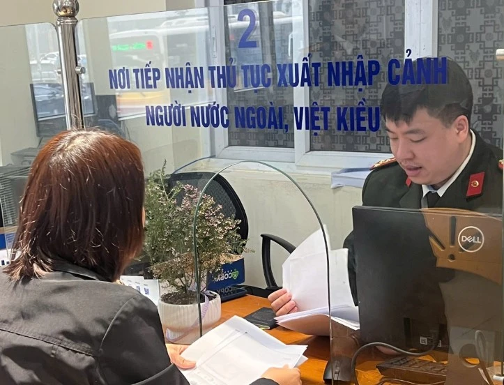 nguoi-nuoc-ngoai.jpg