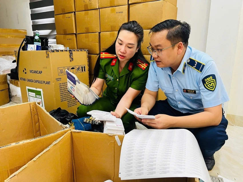 Phá chuyên án, thu giữ 100 tấn thực phẩm chức năng, thiết bị y tế giả,