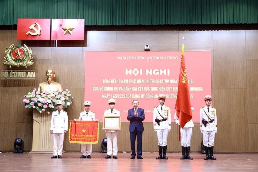 bo-cong-an.jpg