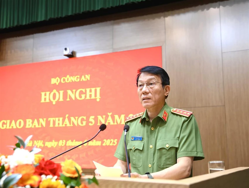 Bộ trưởng Bộ Công an Lương Tam Quang phát biểu kết luận hội nghị