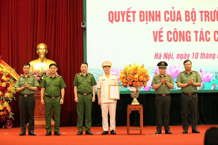 Đại tá Nguyễn Đức Long giữ chức Phó Giám đốc Công an TP Hà Nội