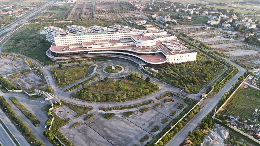 2-benh-vien.jpg