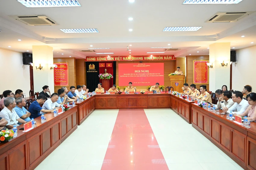 doanh-nghiep-kinh-doanh-van-tai (1).jpg