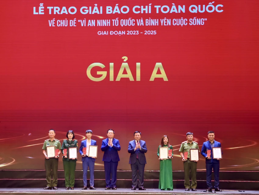 giai-bao-chi-toan-quoc.jpg