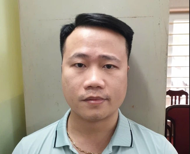 tien-ao-WorldMall.jpg
