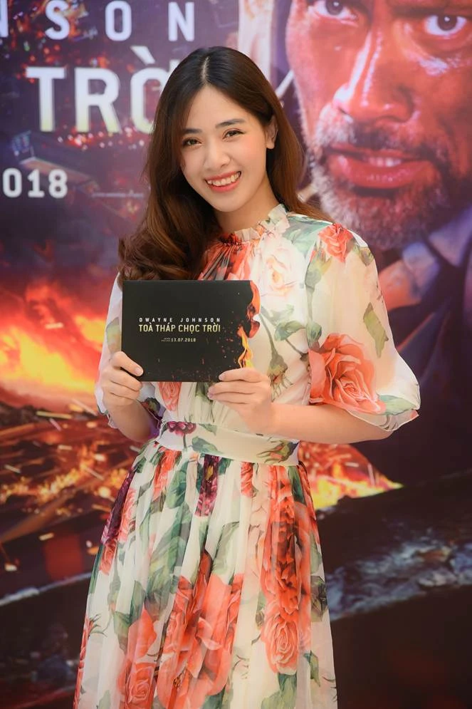 Hàng loạt hot girl dự buổi ra mắt phim Tòa tháp chọc trời ảnh 6 Hàng loạt hot girl dự buổi ra mắt phim Tòa tháp chọc trời ảnh 6