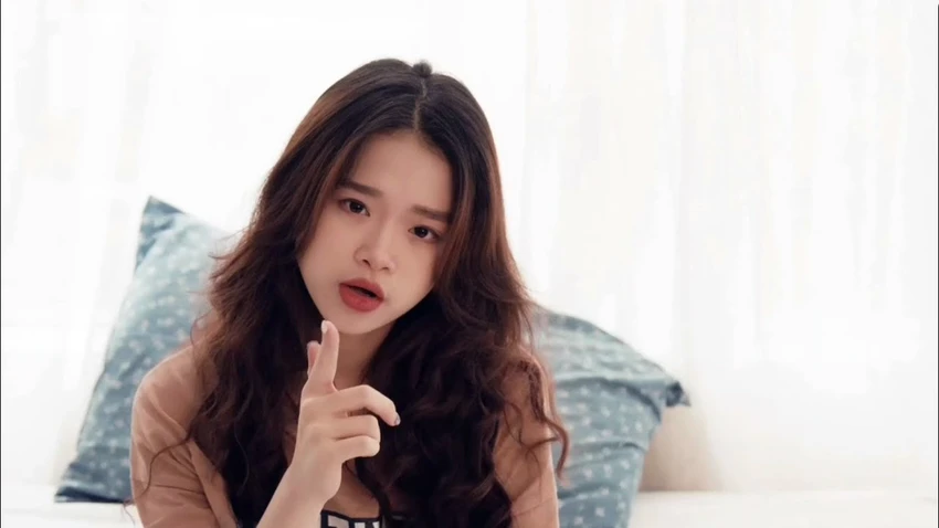 Fan Hàn sốc vì cover 'Fake Love' đạt dislike khủng của Linh Ka ảnh 1 Hot girl Linh Ka