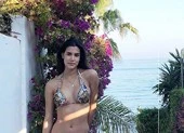 Hình thể nóng bỏng với bikini của tân Hoa hậu Quốc tế 20 tuổi 