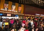 'Cua lại vợ bầu' thu về 10 tỉ đồng ngày mùng 1 Tết