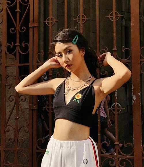 Cơn sốt 'kẹp tóc' năm 2000 oanh tạc giới trẻ Việt Nam ảnh 6 Cơn sốt 'kẹp tóc' năm 2000 oanh tạc giới trẻ Việt Nam ảnh 6