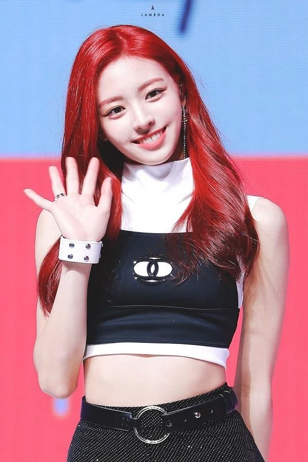 Nữ thần tượng Kpop nào xứng danh “Nàng tiên cá” ngoài đời thực ảnh 4