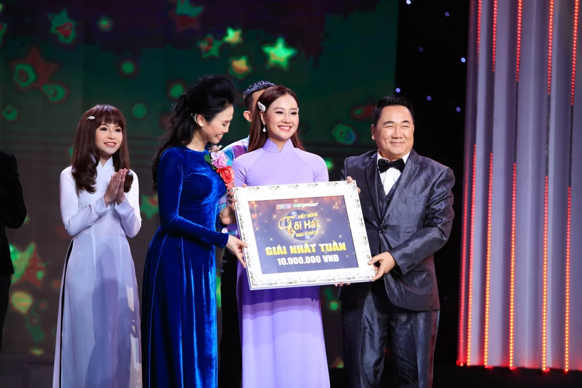  Tuấn Mario, người chồng đứng sau thành công Hà Thúy Anh ảnh 4