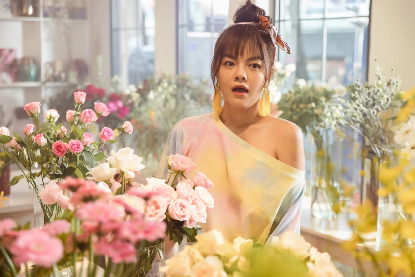 Phạm Quỳnh Anh trẻ trung, tươi mới trong teaser MV Xiêu lòng ảnh 2 Phạm Quỳnh Anh trẻ trung, tươi mới trong teaser MV Xiêu lòng ảnh 2