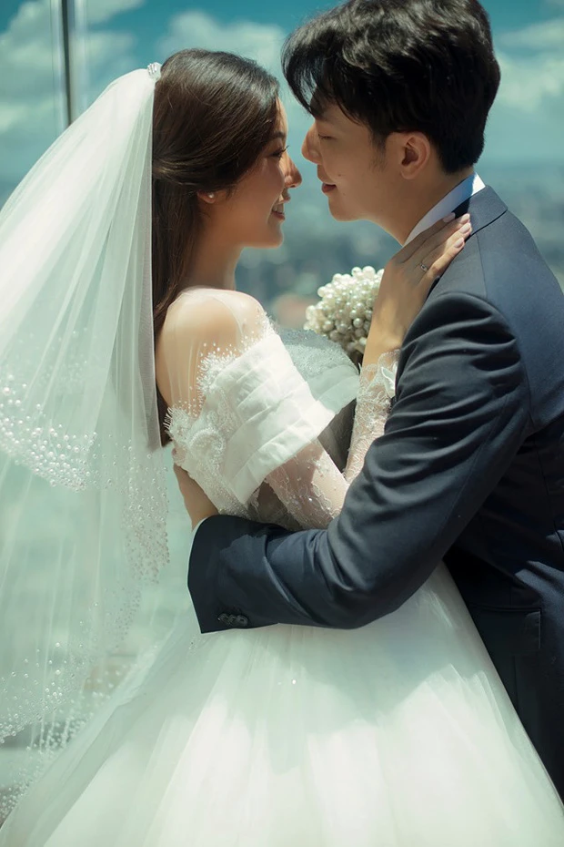 Á hậu Thúy Vân tung ảnh cưới đẹp lung linh trước thềm hôn lễ ảnh 5 Á hậu Thúy Vân tung ảnh cưới đẹp lung linh trước thềm hôn lễ ảnh 5