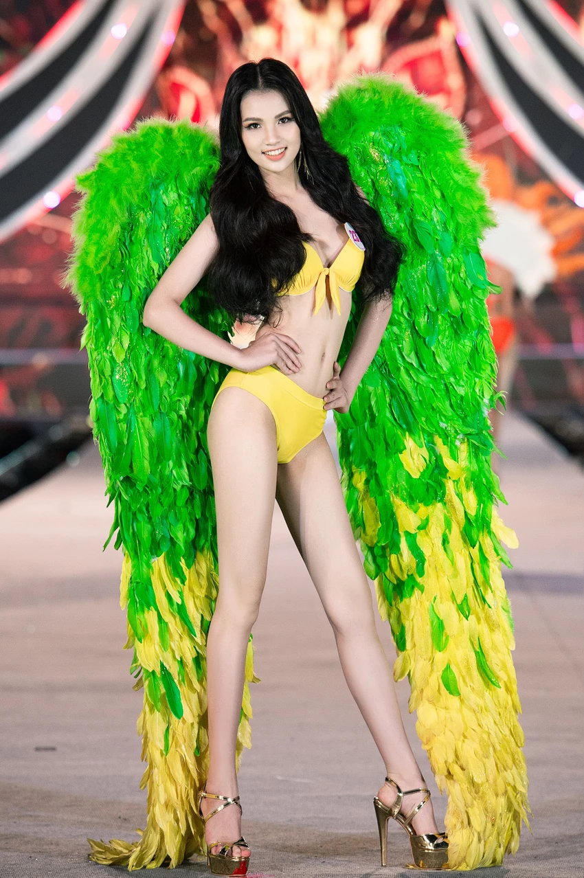Ngắm người đẹp diện bikini Hoa hậu Việt Nam 2020 ảnh 23 Ngắm người đẹp diện bikini Hoa hậu Việt Nam 2020 ảnh 23