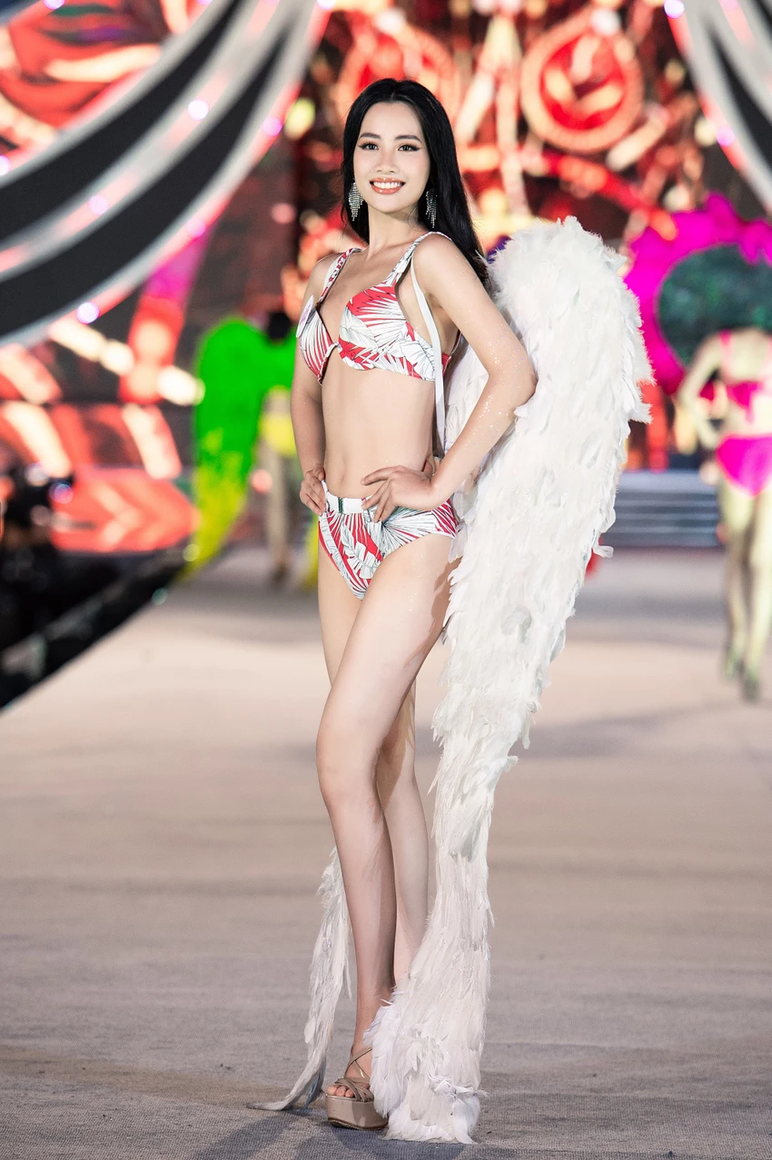 Ngắm người đẹp diện bikini Hoa hậu Việt Nam 2020 ảnh 25 Ngắm người đẹp diện bikini Hoa hậu Việt Nam 2020 ảnh 25