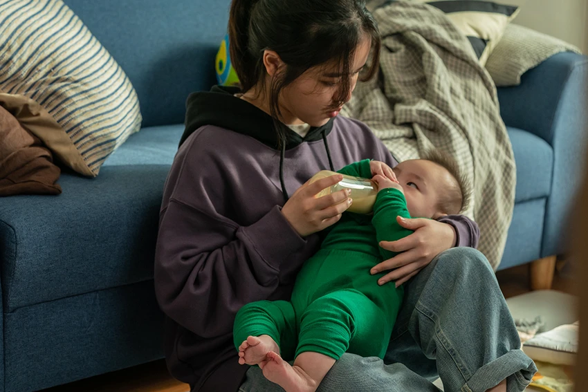 Kim Hyang Gi sắm vai chị chăm trẻ trong phim Đứa bé ảnh 2 Kim Hyang Gi sắm vai chị chăm trẻ trong phim Đứa bé ảnh 2
