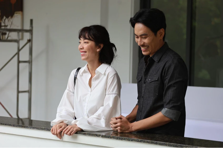 'Chìa khoá trăm tỷ' tung nụ hôn điện ảnh đầu tiên của Thu Trang ảnh 2