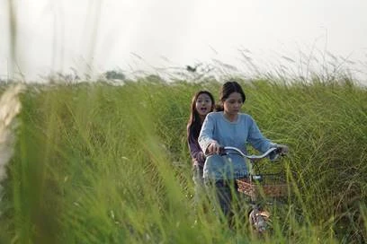 Phim kinh dị Việt đầu tiên khai thác chủ đề 'Bóng đè' tung trailer chính thức ảnh 2 Phim kinh dị Việt đầu tiên khai thác chủ đề 'Bóng đè' tung trailer chính thức ảnh 2