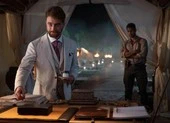 Brad Pitt xuất hiện cực phong độ đối đầu với Daniel Radcliffe?