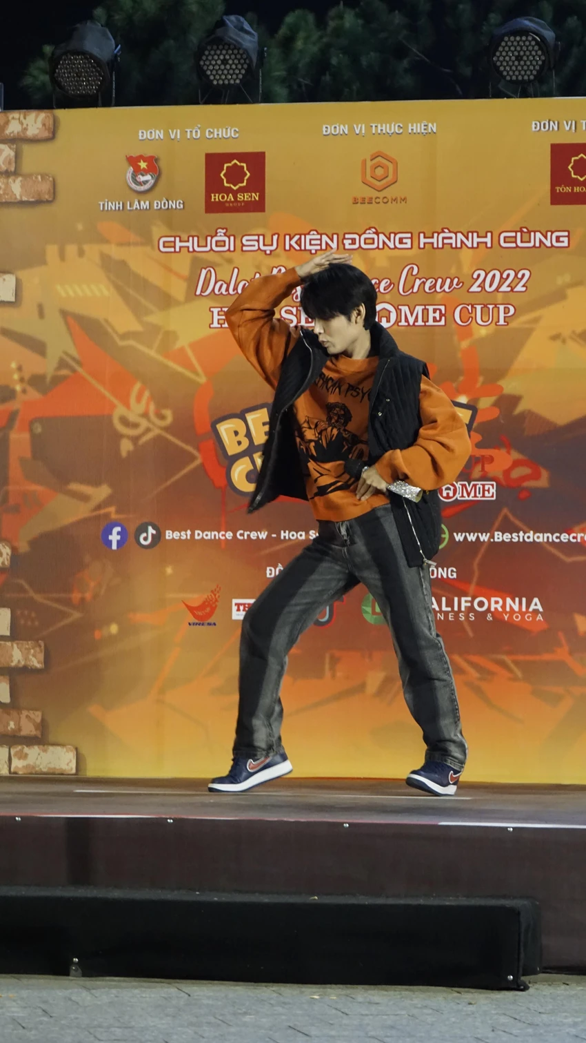 Lục Huy (Uni5). Lục Huy (Uni5).