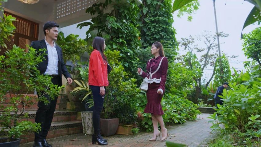Chiêu Dương đến gặp lão Bàng. Chiêu Dương đến gặp lão Bàng.