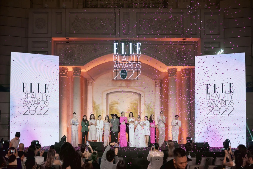 Hoa hậu Tiểu Vy nhận giải Elle Vietnam Beauty Awards. Ảnh: SV Hoa hậu Tiểu Vy nhận giải Elle Vietnam Beauty Awards. Ảnh: SV