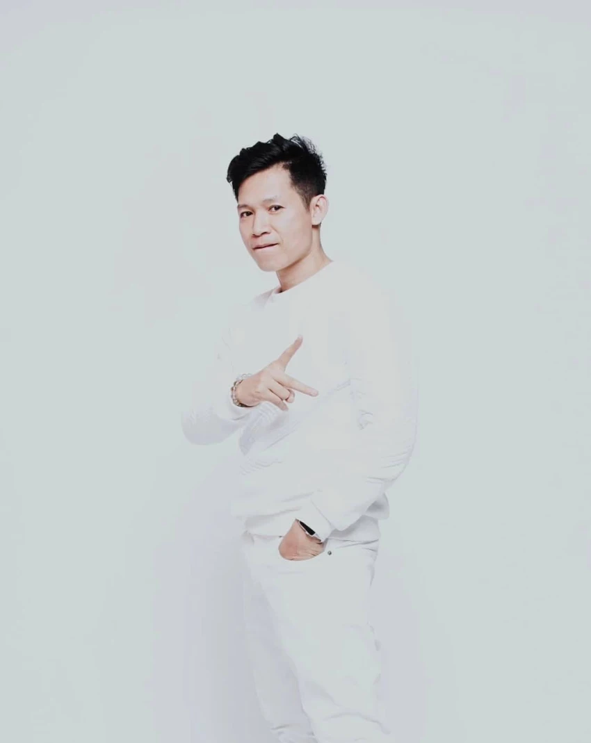 Viết Thành. Viết Thành.
