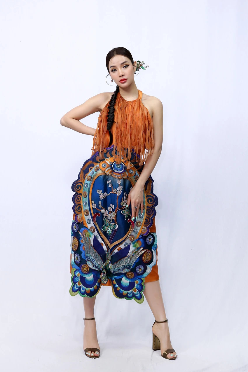Phương Trinh Jolie. Phương Trinh Jolie.