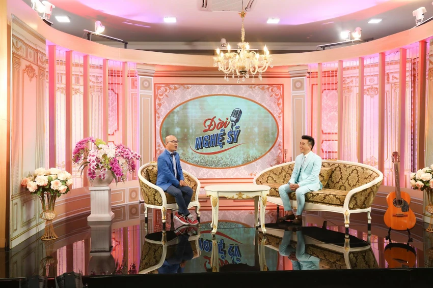 Dương Ngọc Thái chia sẻ với chương trình. Dương Ngọc Thái chia sẻ với chương trình.