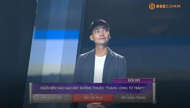 Khương Ngọc còn sống sót vòng đầu tiên.