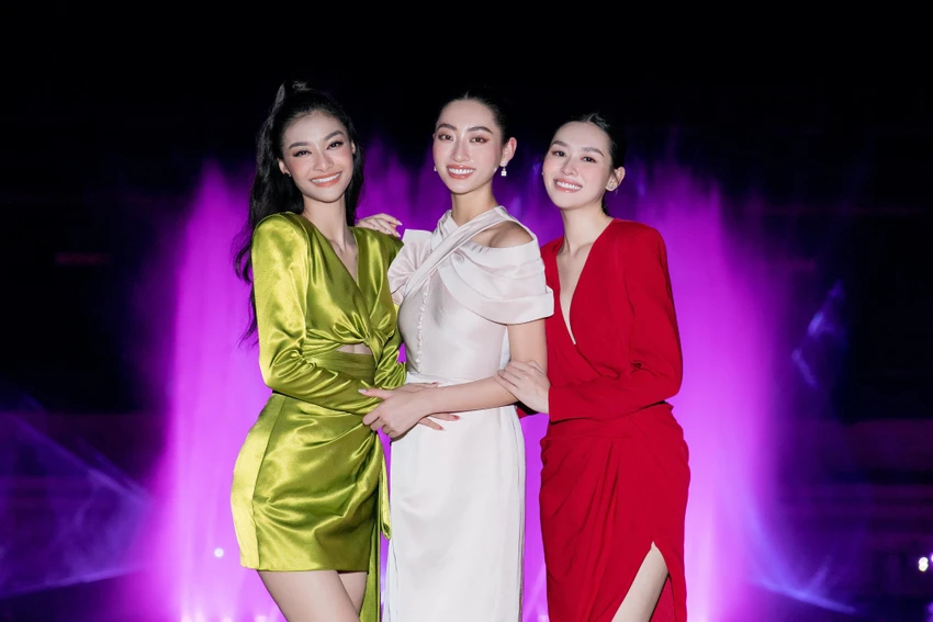 Ba nàng hậu có mặt tại đảo Hải Giang thuộc Tp. Quy Nhơn (Bình Định). Ảnh: SV