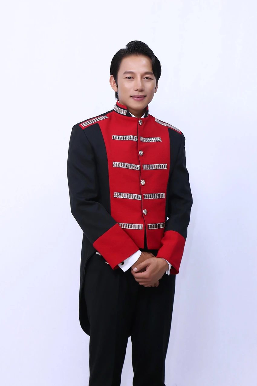 Ca sĩ Trịnh Minh Dũng. Ca sĩ Trịnh Minh Dũng.