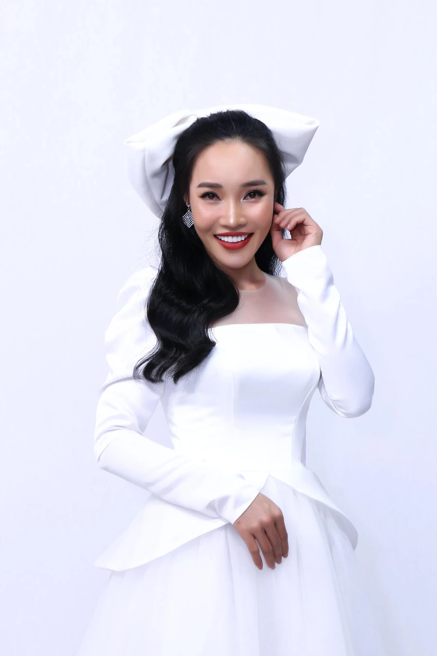 Lý Thu Thảo. Lý Thu Thảo.