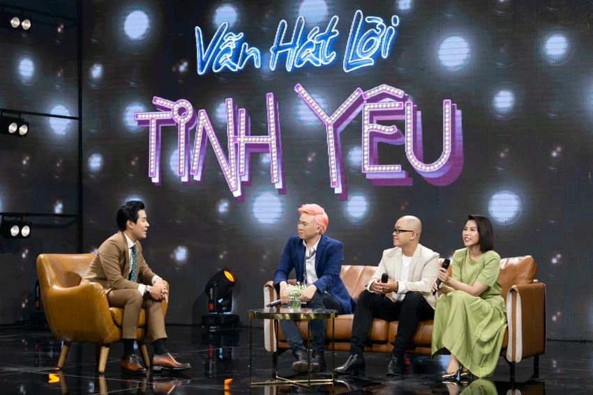 Các nhân vật chia sẻ với chương trình. Các nhân vật chia sẻ với chương trình.