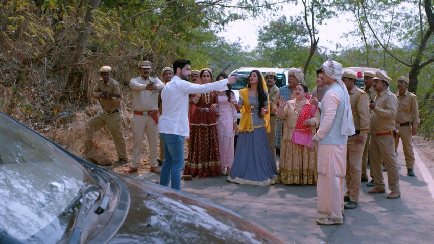Hình ảnh trong phim. Hình ảnh trong phim.