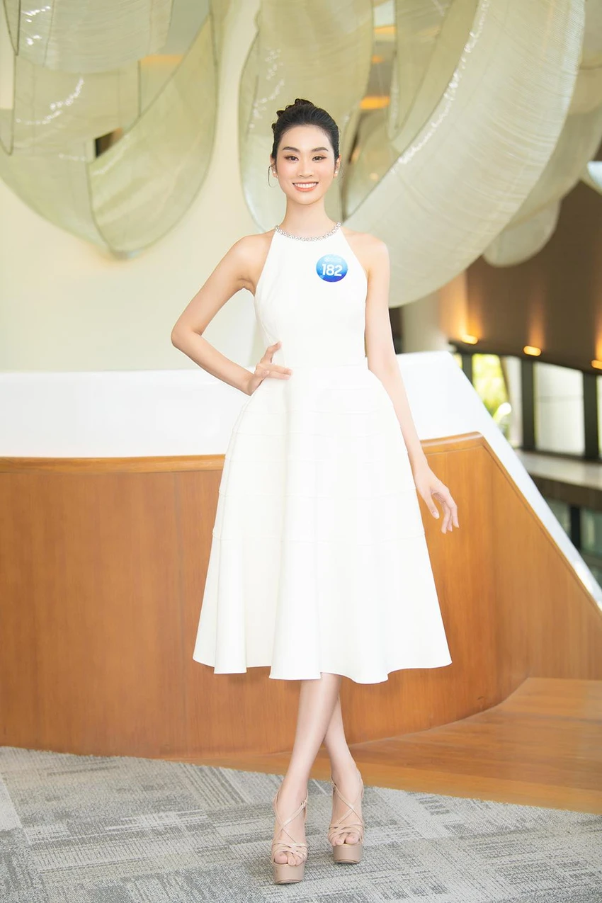 Thí sinh Nguyễn Thùy Linh. Thí sinh Nguyễn Thùy Linh.