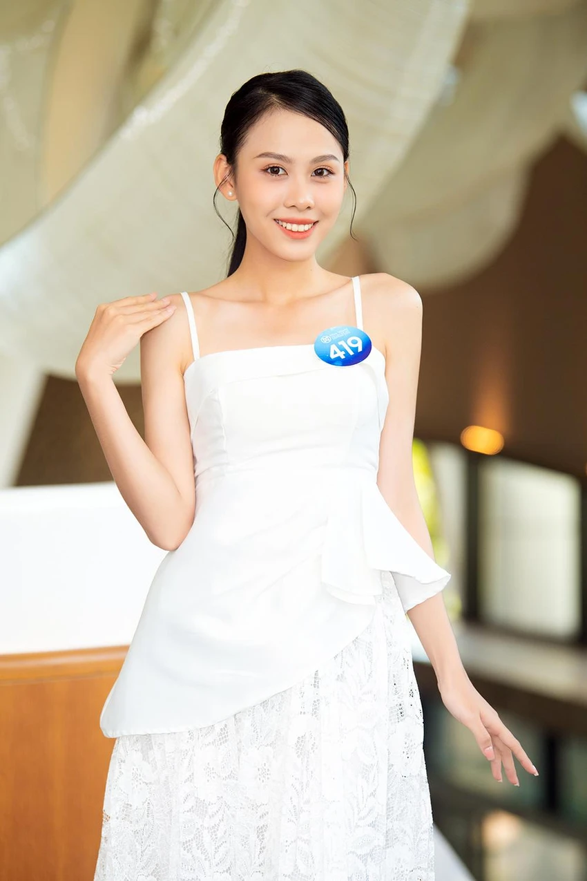 Thí sinh Lê Nguyễn Ngọc Hằng SBD 419. Thí sinh Lê Nguyễn Ngọc Hằng SBD 419.