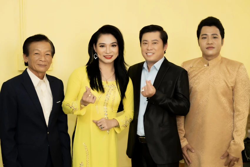 Bốn thí sinh trong chương trình. Bốn thí sinh trong chương trình.