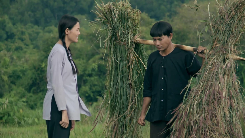 Thành bất lực không bảo vệ tình yêu với Huệ. Thành bất lực không bảo vệ tình yêu với Huệ.