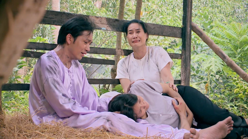Huệ vì đám cháy mà bị sảy thai. Huệ vì đám cháy mà bị sảy thai.