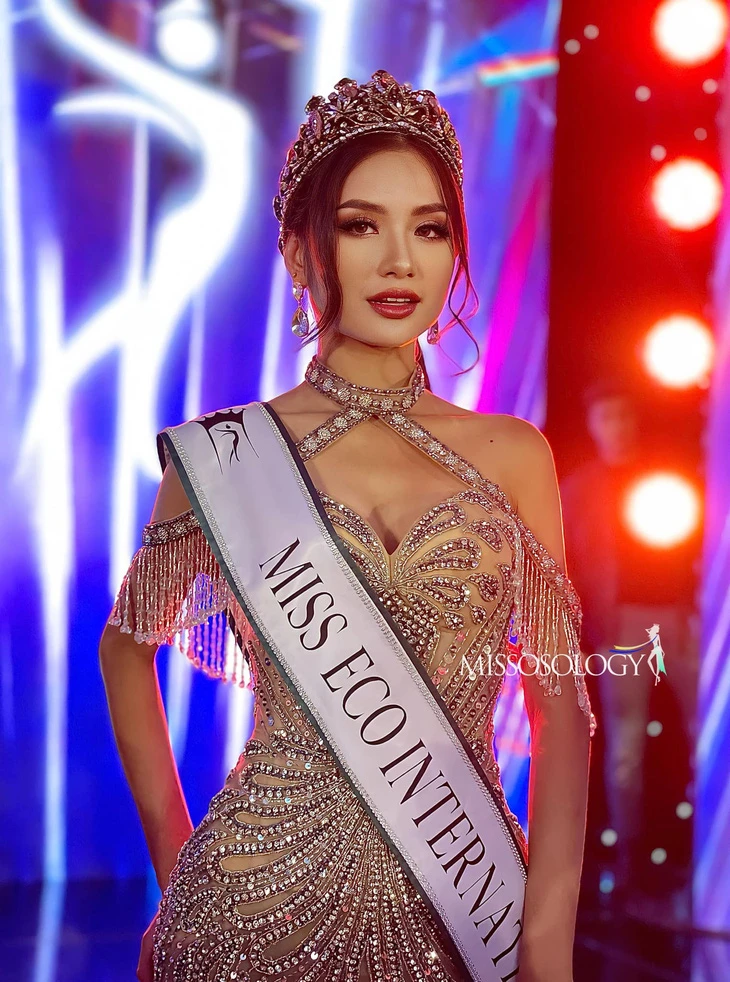 Nguyễn Thanh Hà đăng quang "Hoa hậu Môi trường thế giới 2023" - Ảnh: Fanpage Missosology. Nguyễn Thanh Hà đăng quang "Hoa hậu Môi trường thế giới 2023" - Ảnh: Fanpage Missosology.